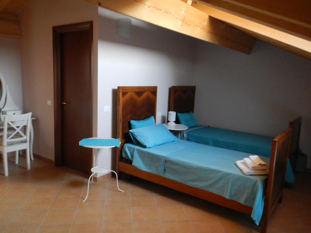 La Cascina Del Sole Hostel Rivarolo del Re ed Uniti Bagian luar foto