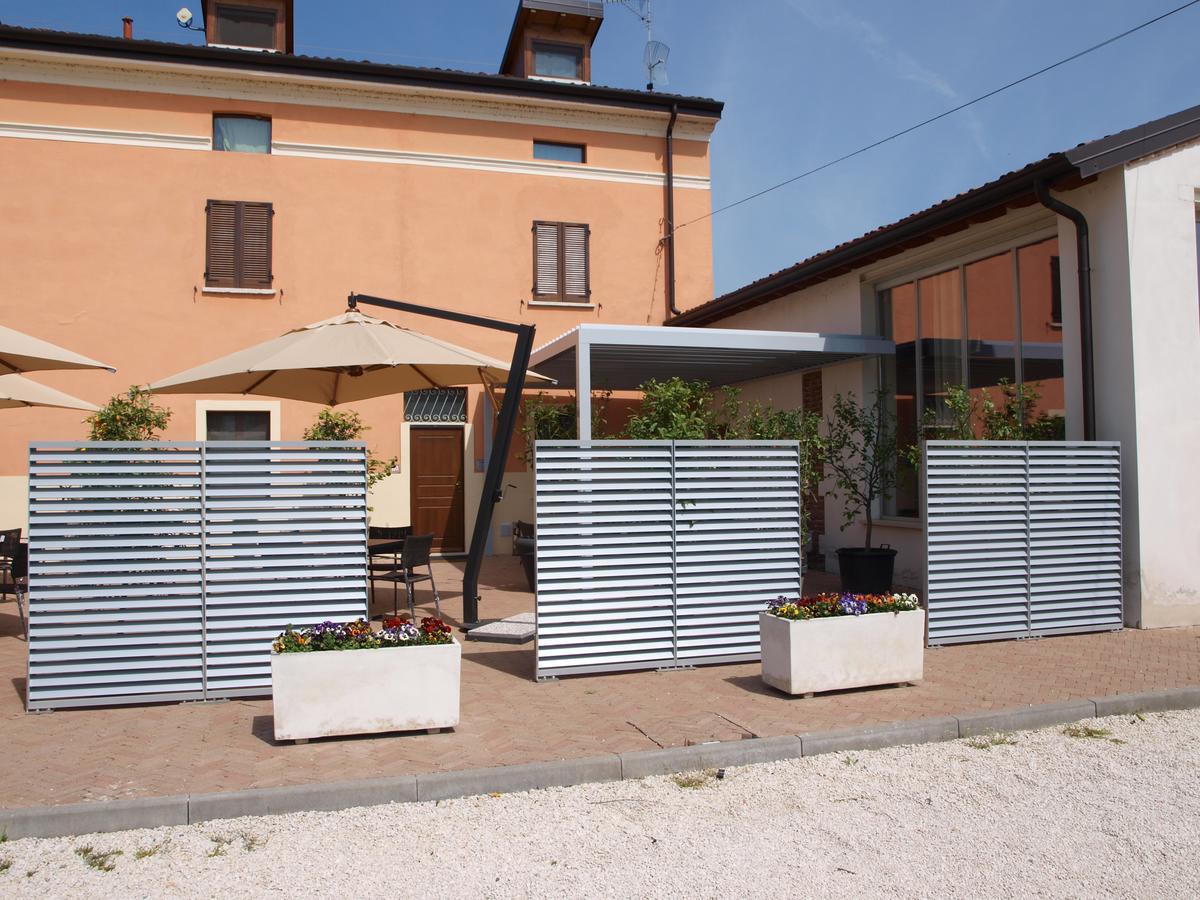 La Cascina Del Sole Hostel Rivarolo del Re ed Uniti Bagian luar foto
