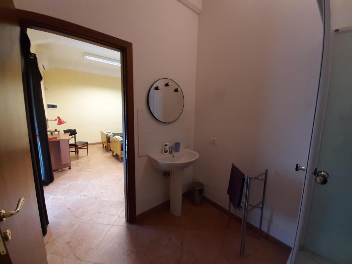 La Cascina Del Sole Hostel Rivarolo del Re ed Uniti Bagian luar foto