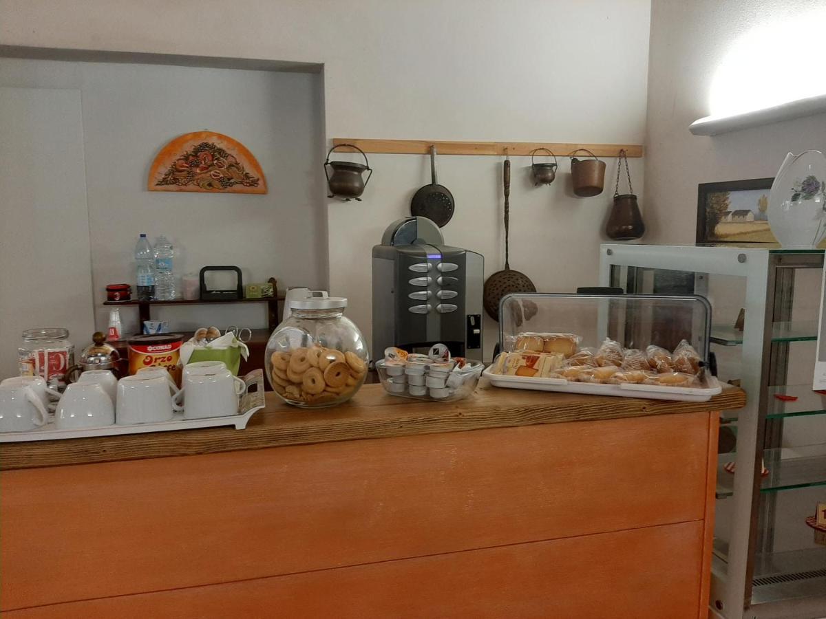 La Cascina Del Sole Hostel Rivarolo del Re ed Uniti Bagian luar foto